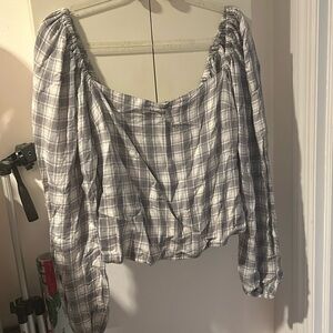 Grey plaid Abercrombie and fitch cropped shirt with cinched backing